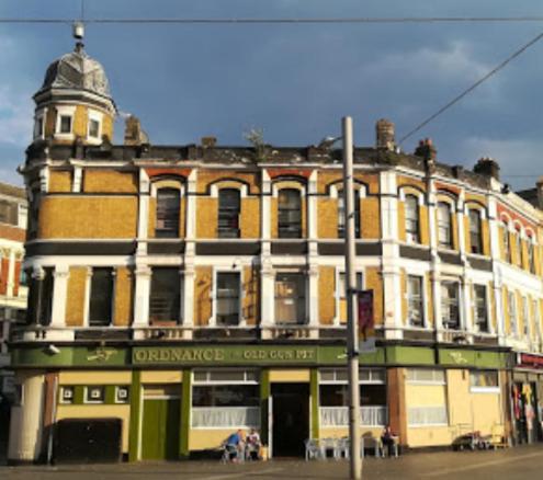 Hostel Ordnance Londra Dış mekan fotoğraf